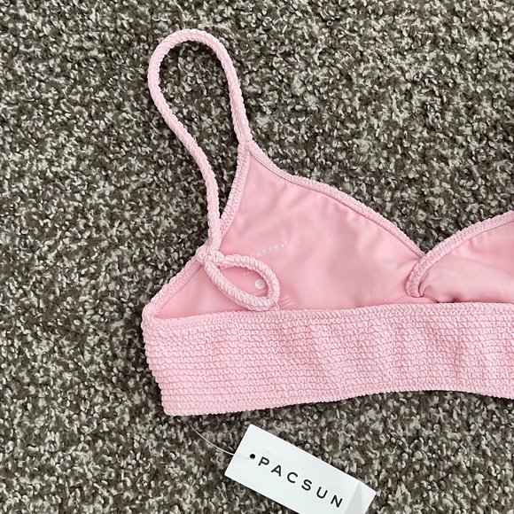 NWT PACSUN PINK TEXTURED TWIST FRONT SWIMSUIT TOP IN SIZE SMALL - Picture 4 of 7
